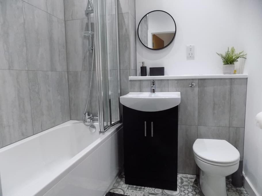2 Bedroom Luxury City Centre Apt Lincoln Extérieur photo