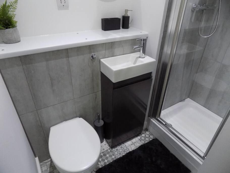 2 Bedroom Luxury City Centre Apt Lincoln Extérieur photo